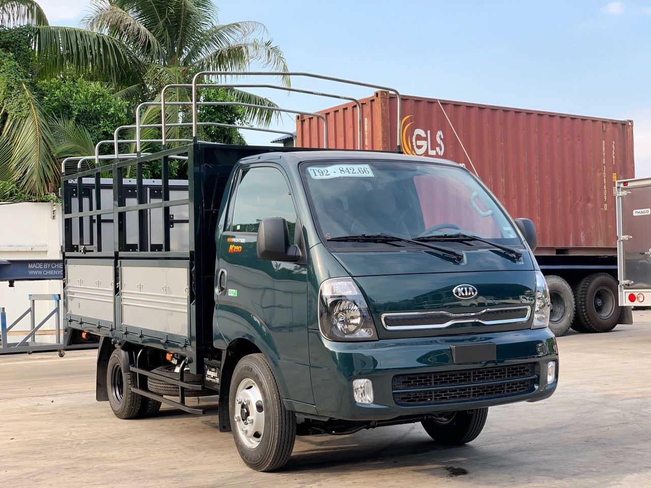  XE TẢI KIA K250 – TẢI TRỌNG 2.49 TẤN – MUI BẠT MỞ 5 BỬNG 