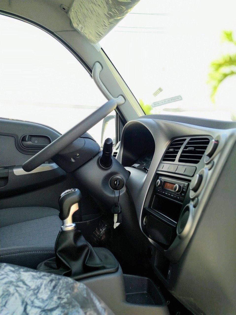  XE TẢI KIA K250 – TẢI TRỌNG 2.49 TẤN – MUI BẠT MỞ 5 BỬNG 