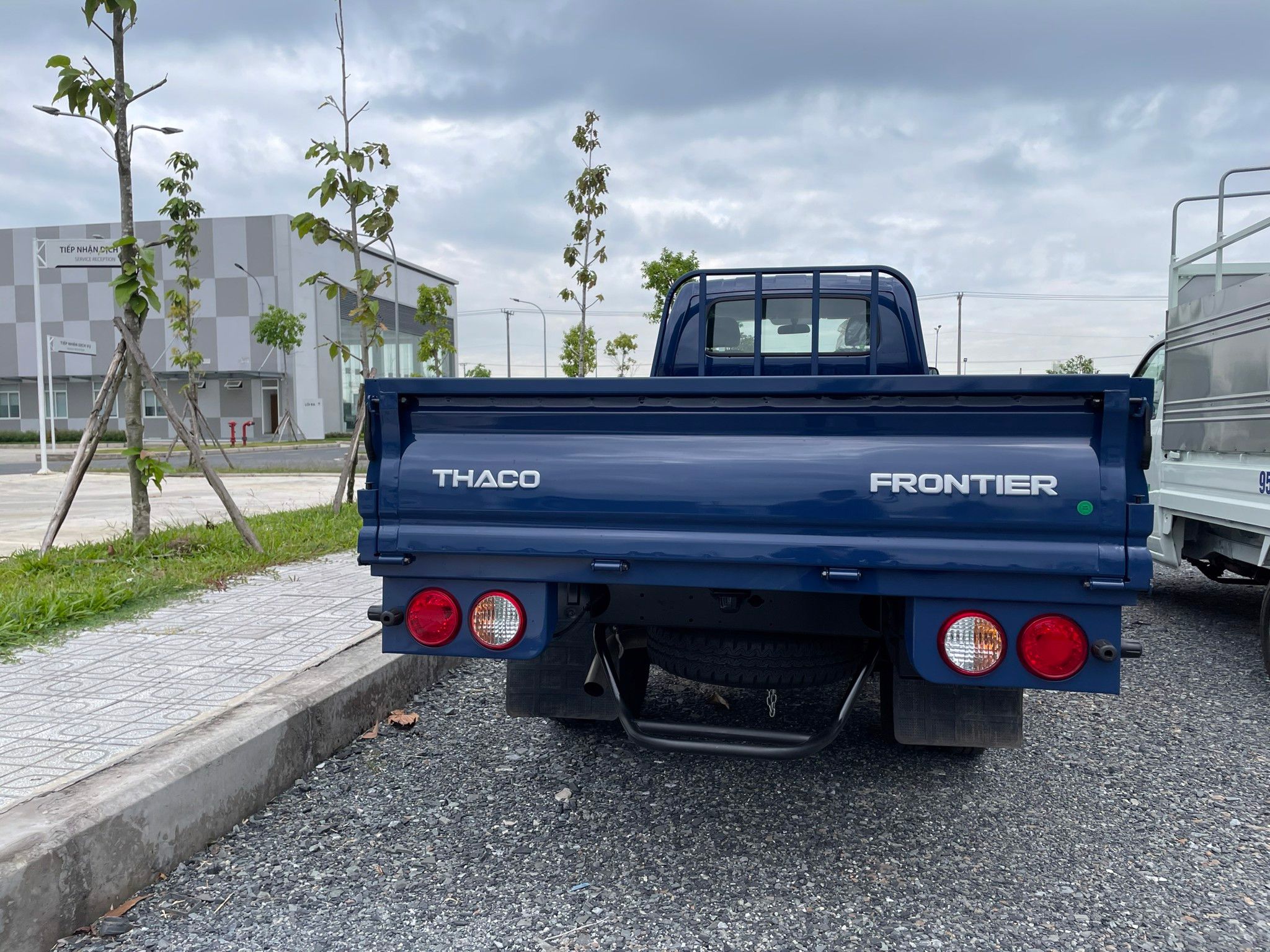  XE TẢI KIA K250 – THÙNG LỬNG TẢI TRỌNG 2.49 TẤN – ĐỘNG CƠ HYUNDAI 