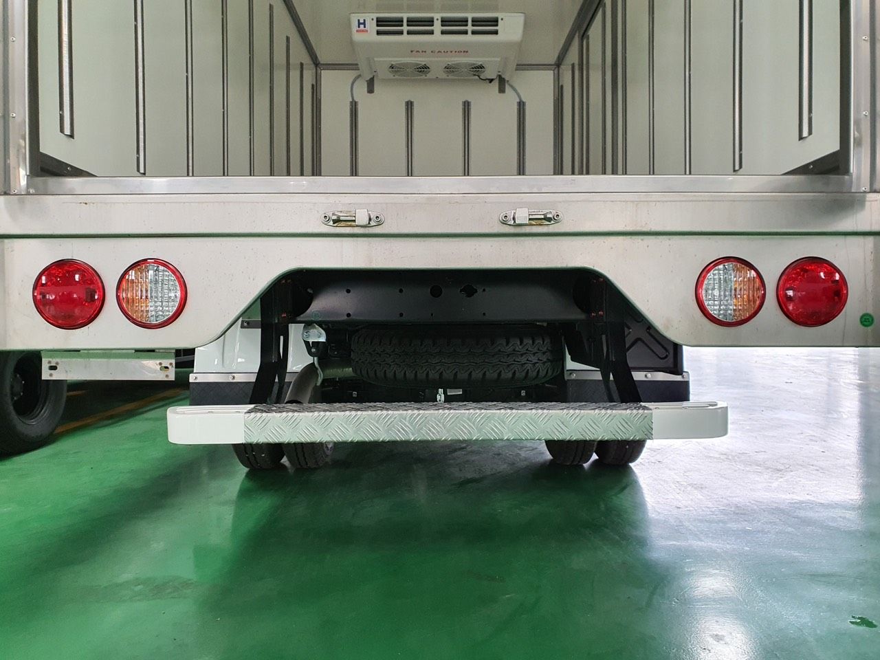  XE TẢI KIA K250 | THÙNG ĐÔNG LẠNH TẢI TRỌNG 1.9 TẤN | ĐỘNG CƠ HUYNDAI 