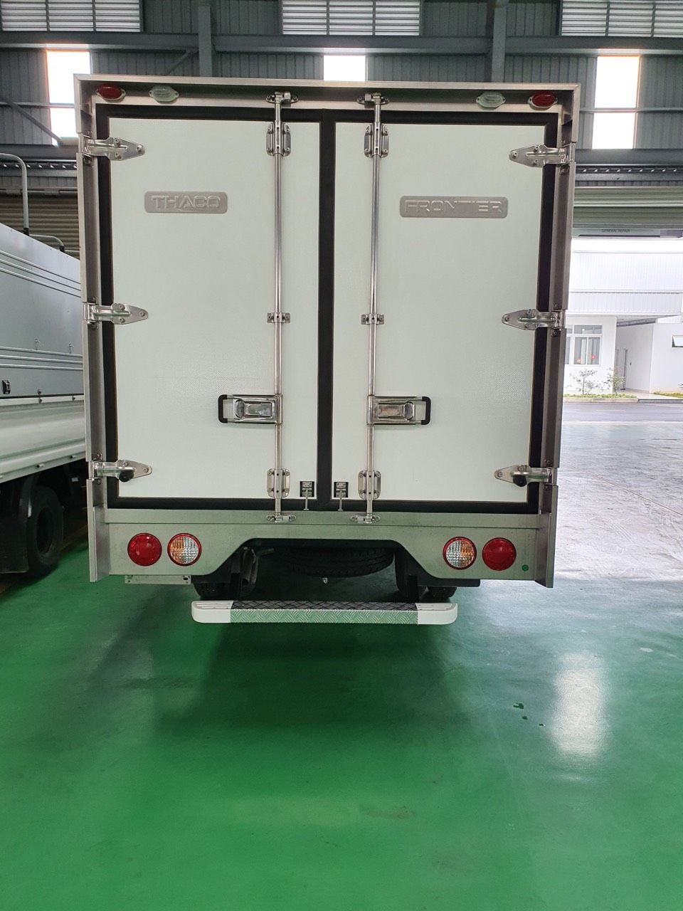  XE TẢI KIA K250 | THÙNG ĐÔNG LẠNH TẢI TRỌNG 1.9 TẤN | ĐỘNG CƠ HUYNDAI 