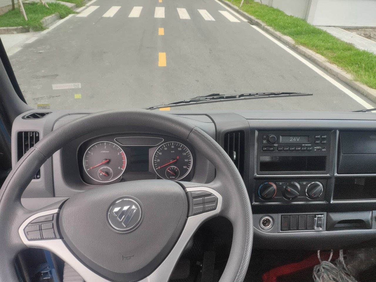  THACO OLLIN 500-MUI BẠT-5 TẤN 