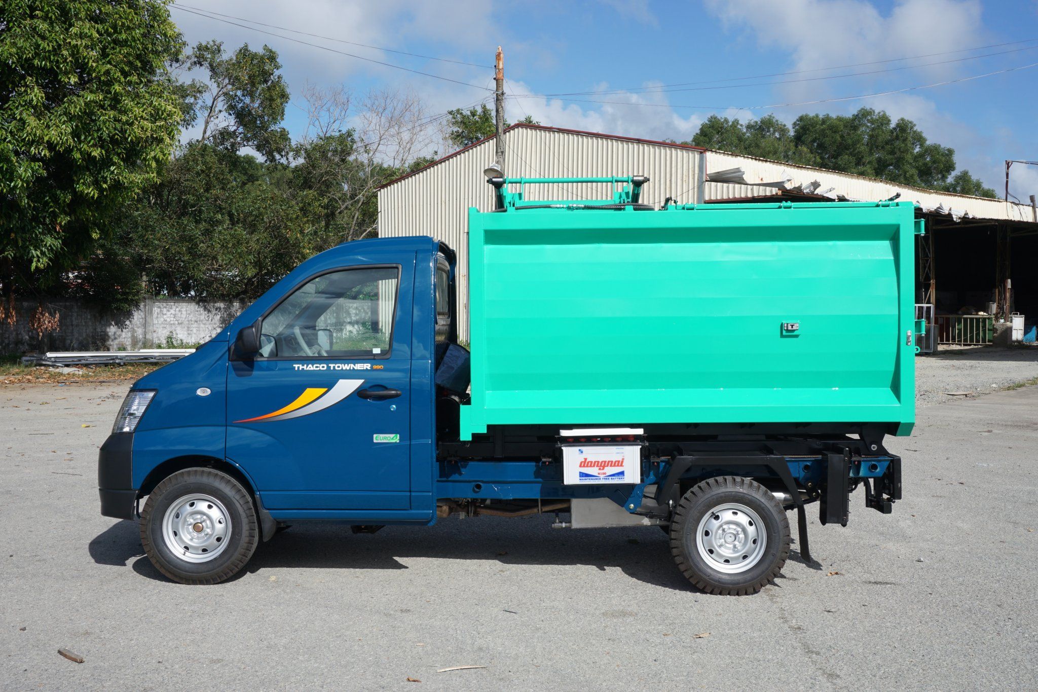  XE CHỞ RÁC - THACO TOWNER 990 NÂNG CẤP 