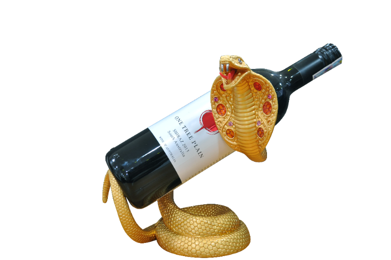  Đế chai rượu con rắn mạ vàng. 