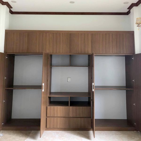 Tu-ket-hop-ke-tv-phong-ngu