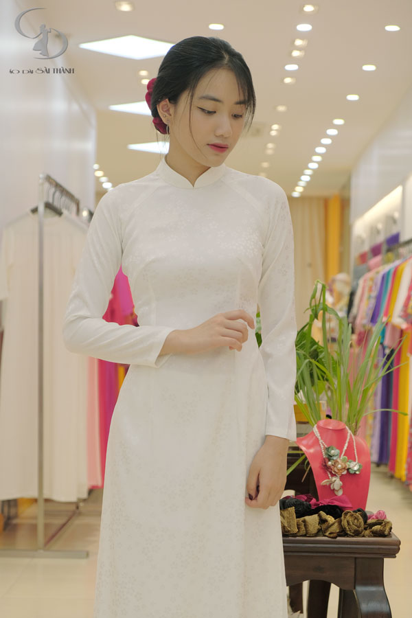 TT0012- Áo dài trắng gấm hoa mai 4 tà
