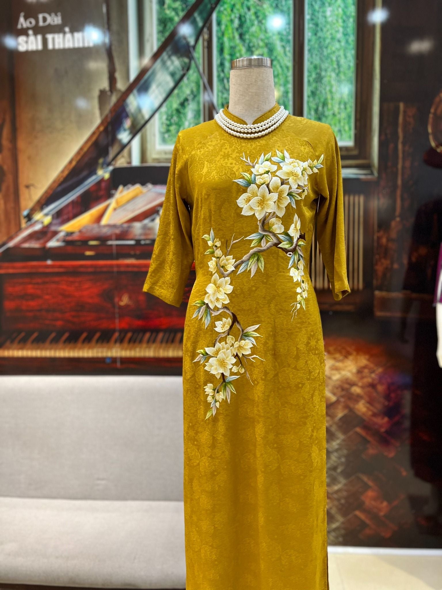 TT0122- Áo dài thiết kế tơ tằm thêu mộc lan