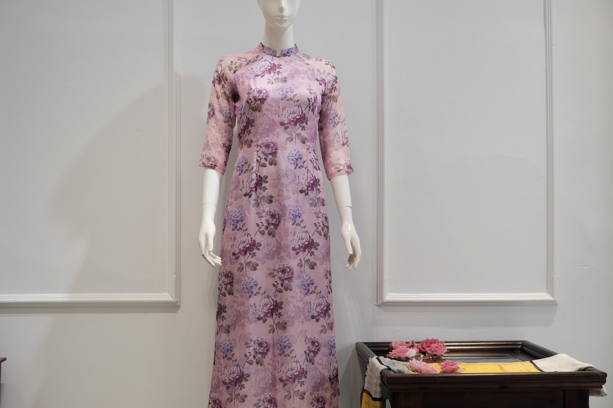 CT0003- Aó dài cách tân voan tơ hai lớp tím hoa Hồng leo