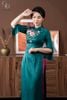TT0119 - Áo dài thiết kế thêu tay hoa hồng tơ tằm xanh ngọc lục bảo