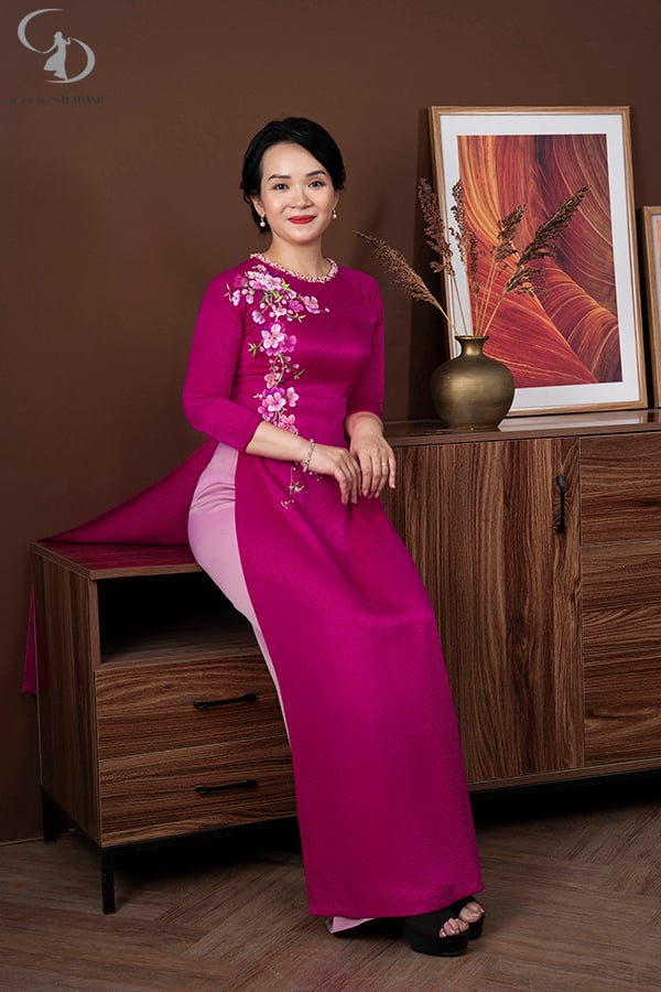 TT0121- Áo dài thiết kế tơ tằm vẽ hoa đào