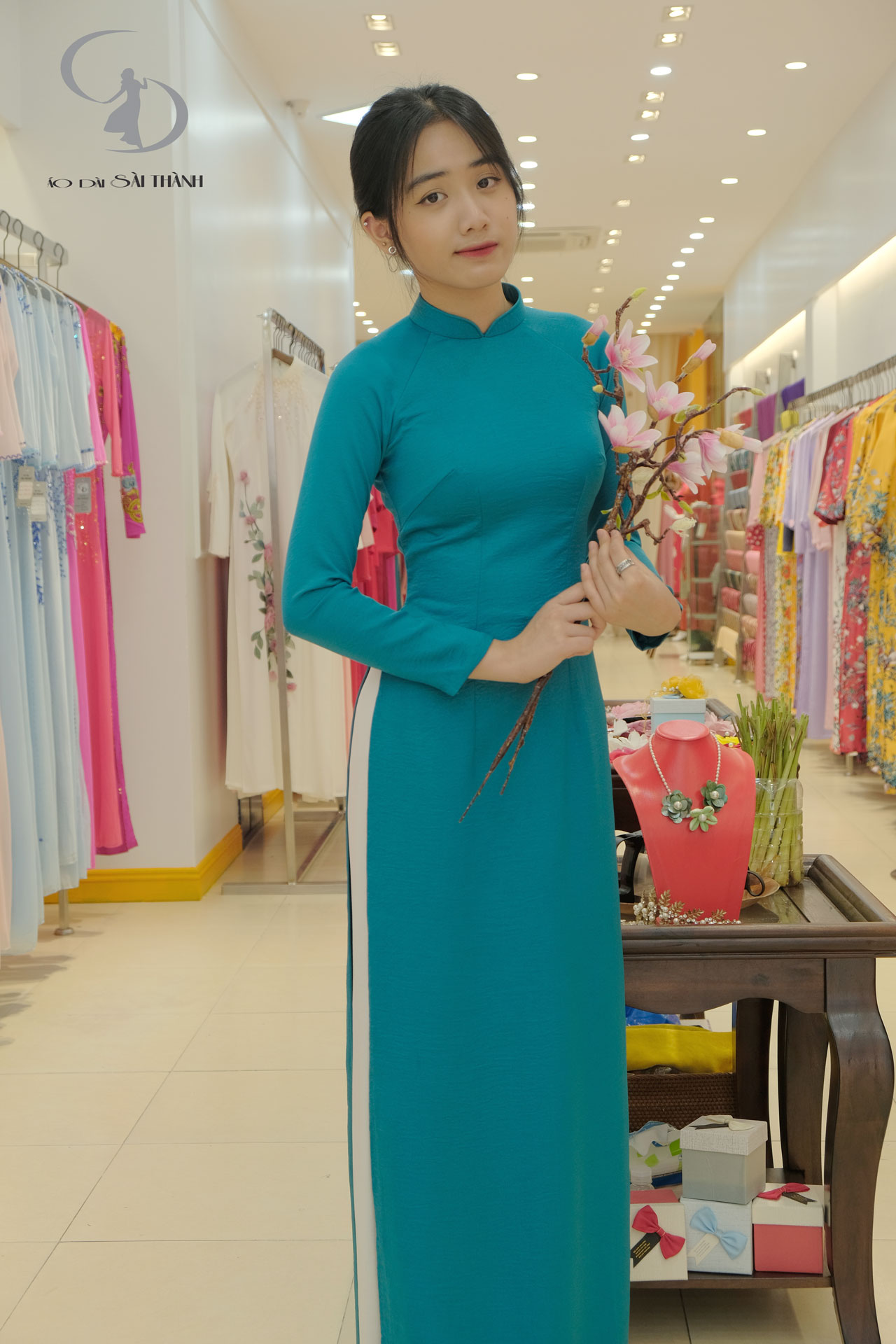 TT0004-ÁO DÀI LỤA NHUNG TRƠN XANH BIỂN