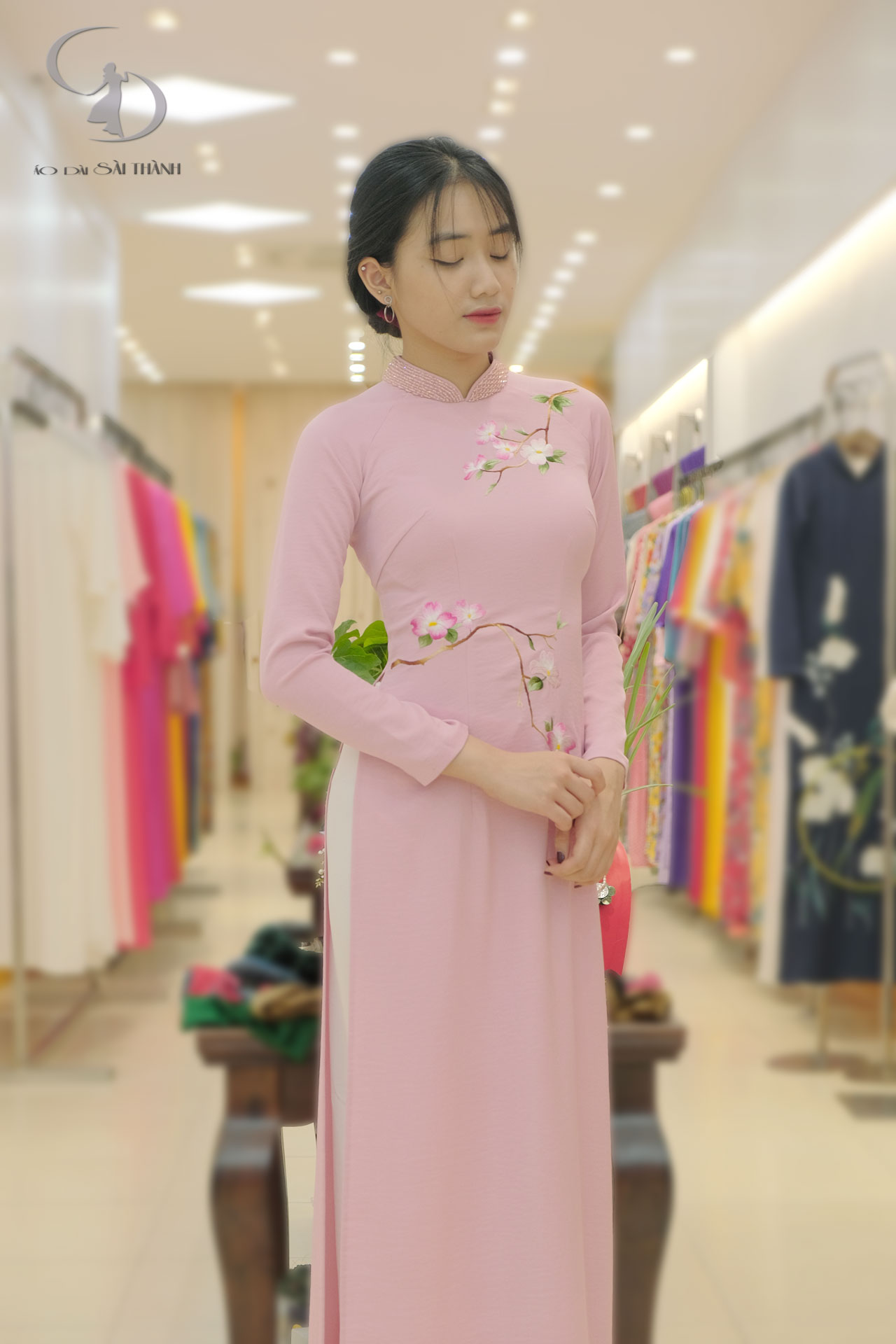 TT0049-  Áo dài hồng đào phai thêu hoa anh đào