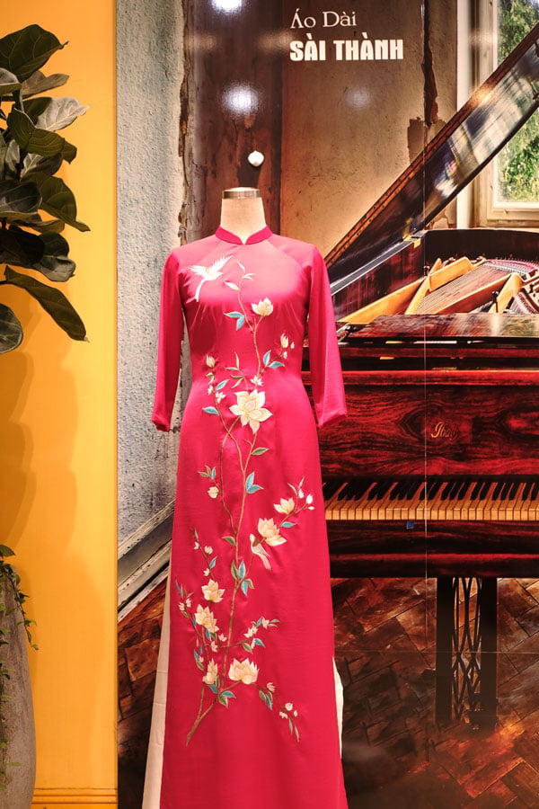 TT0135- Áo dài thêu hoa Mộc lan