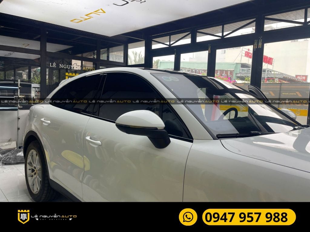 PORSCHE CAYENNE DÁN PHIM CÁCH NHIỆT