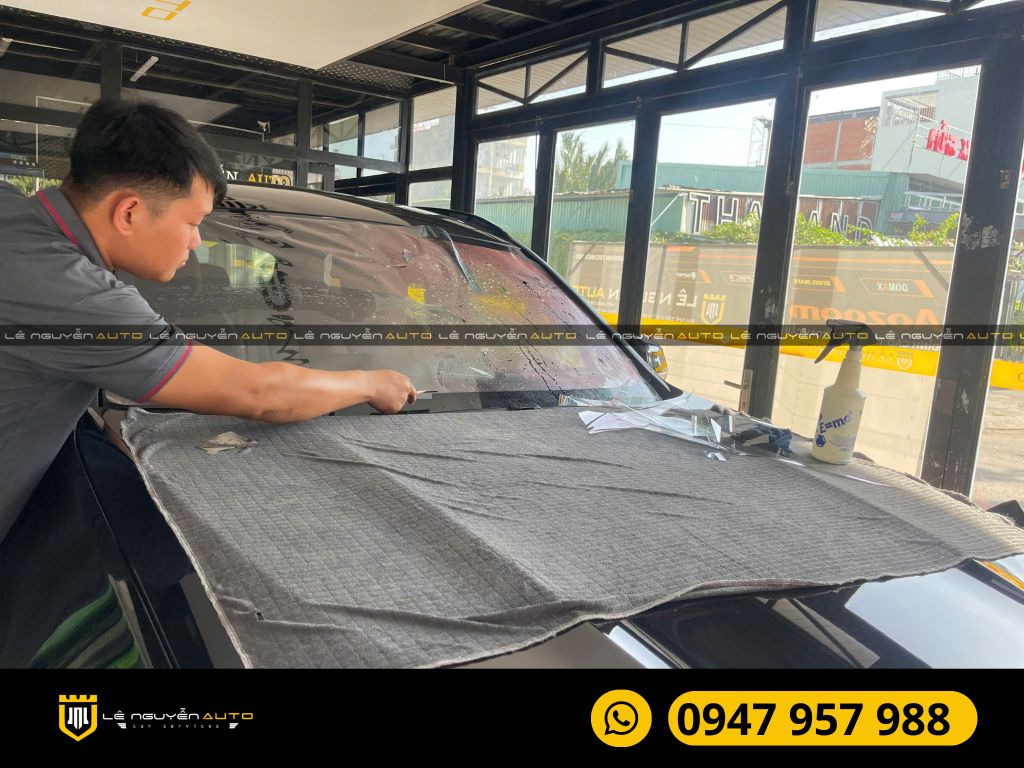 DÁN PHIM CÁCH NHIỆT 3M CRYSTALLINE XE BMW X3