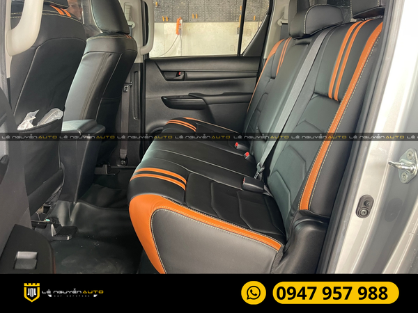  May Bọc Ghế Da Toyota Hilux 