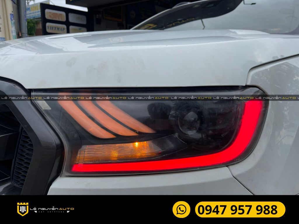 XE FORD RANGER ĐỘ BI AOZOOM XLED PRO DOMAX VỚI LED MÍ LED XI NHAN