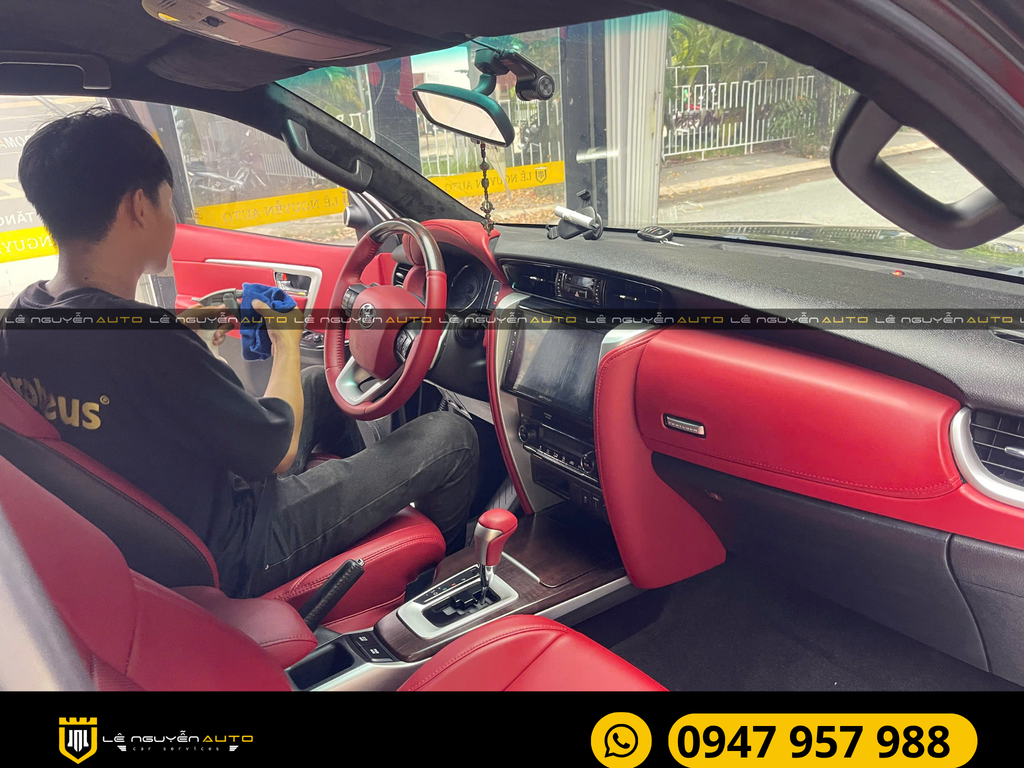 BỌC GHẾ DA XE TOYOTA FORTUNER