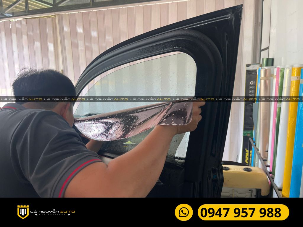 DÁN PHIM CÁCH NHIỆT 3M CRYSTALLINE XE BMW X3
