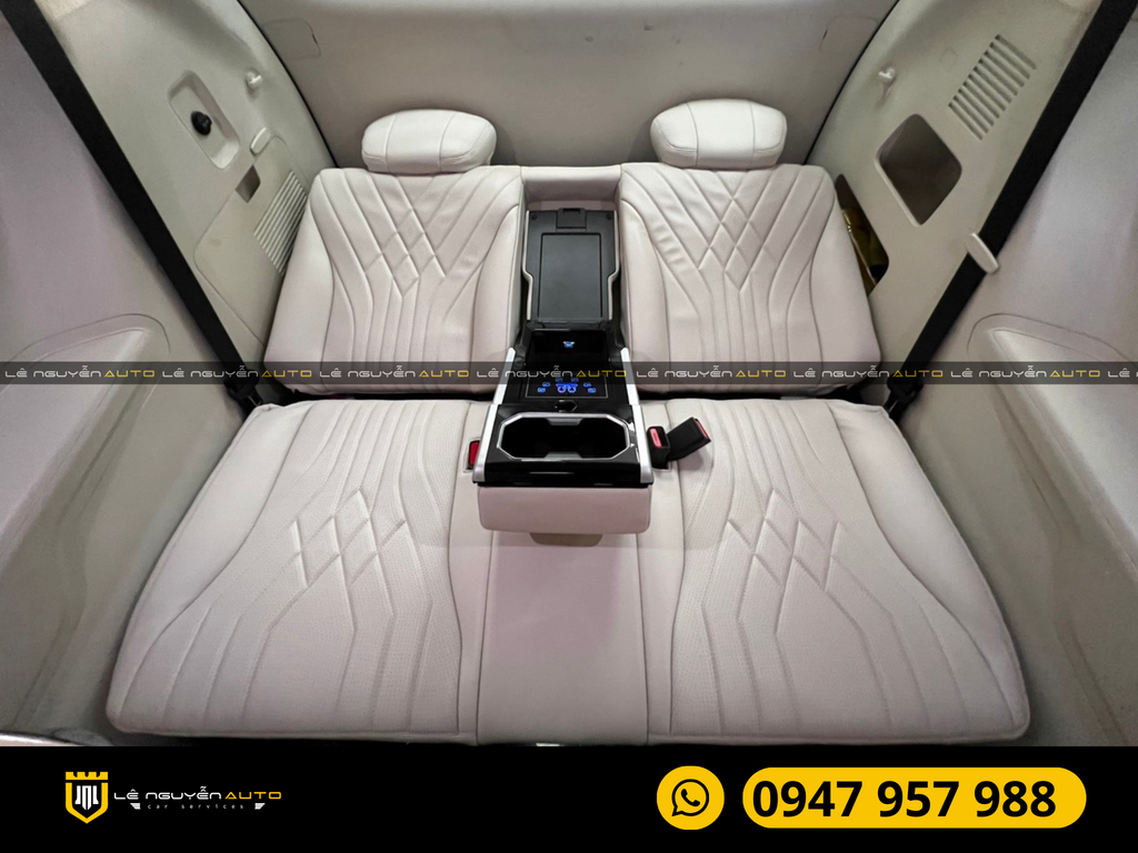 Limousine Kia Carnival