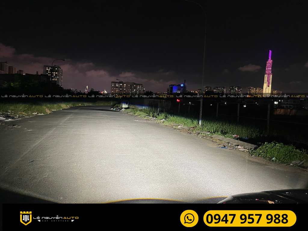 SANTAFE 2019 LẮP BI PHA AOZOOM LASER JAGUAR VÀ SQUARE V1