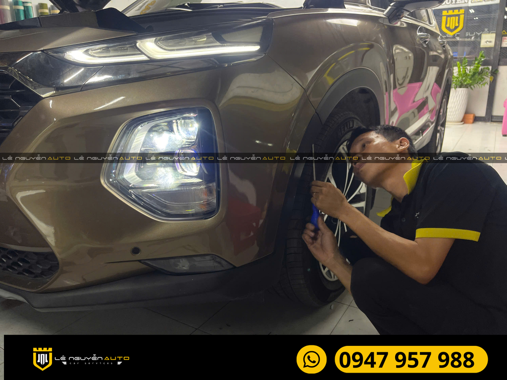 SANTAFE 2019 LẮP BI PHA AOZOOM LASER JAGUAR VÀ SQUARE V1