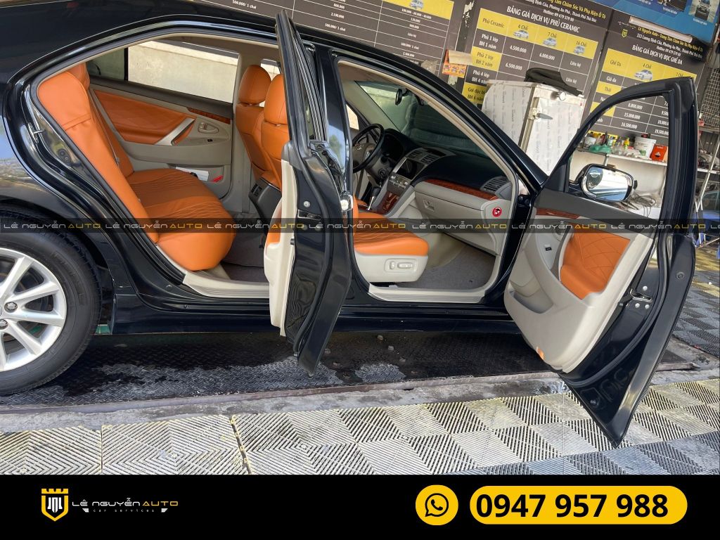 TOYOTA CAMRY BỌC GHẾ DA Ý VÀ BỌC TAPLO