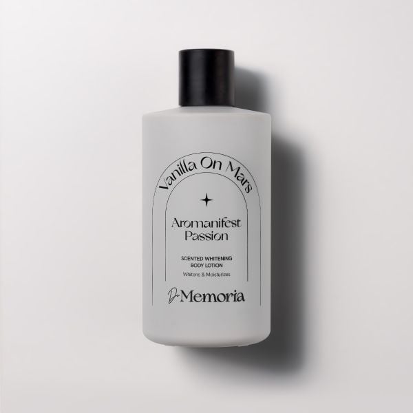 Dưỡng Thể Hương Nước Hoa De Memoria Scented Whitening Body Lotion 300ML