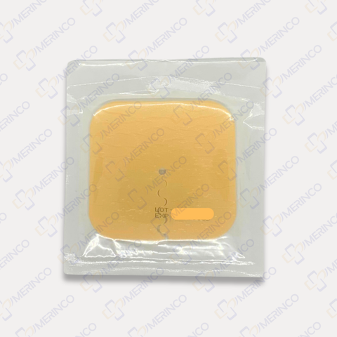 Gạc xốp đặt xung quanh ống mở khí quản 10cmx10cm