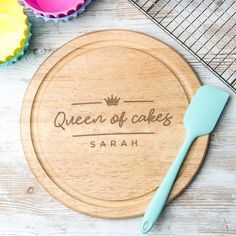 PERSONALISED WOODEN KITCHEN CHOPPING BOARD - WGH35