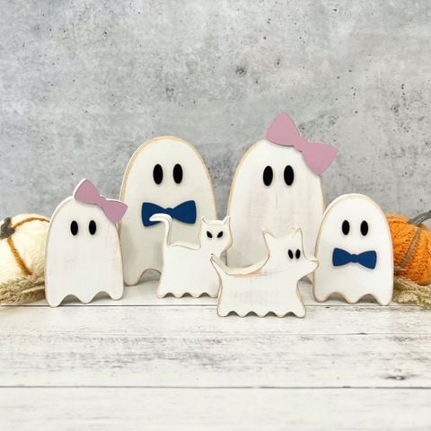 Wooden Ghost Family