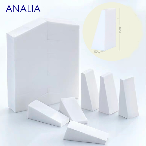  Mút Dặm Nail Dạng Cục Tam Giác. 