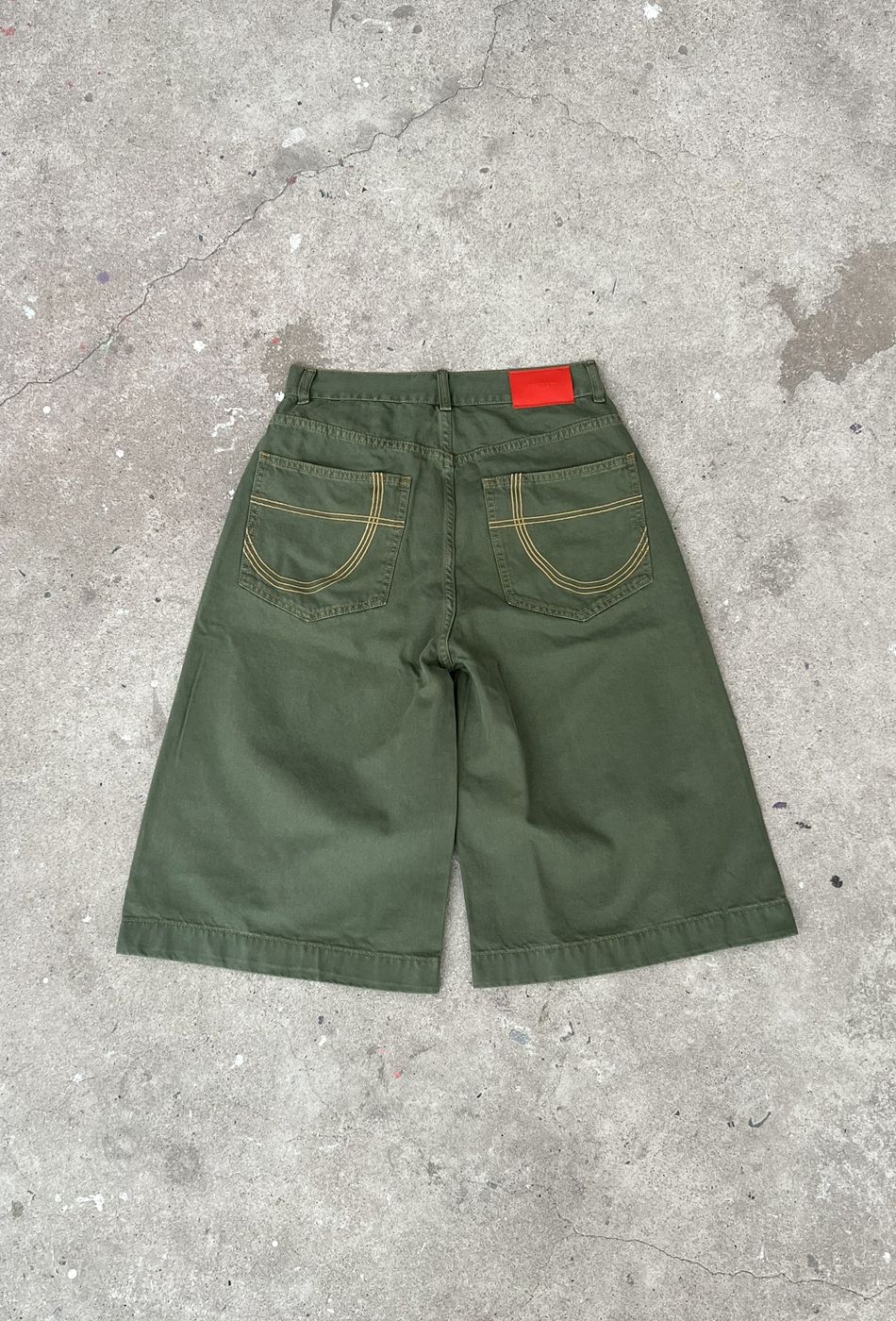  OFFONOFF BAGGY JEAN SHORT / Olive 