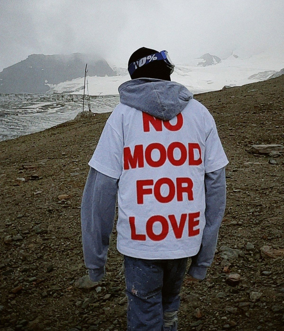  NO MOOD FOR LOVE TSHIRT 