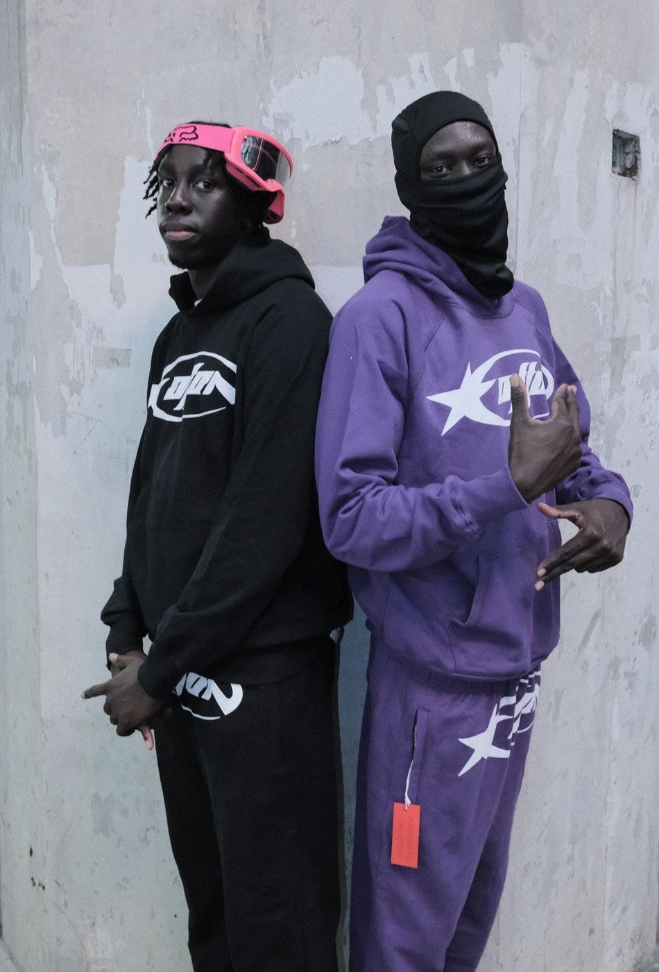  OFFONOFF STAR CIRCLE HOODIE / PURPLE 