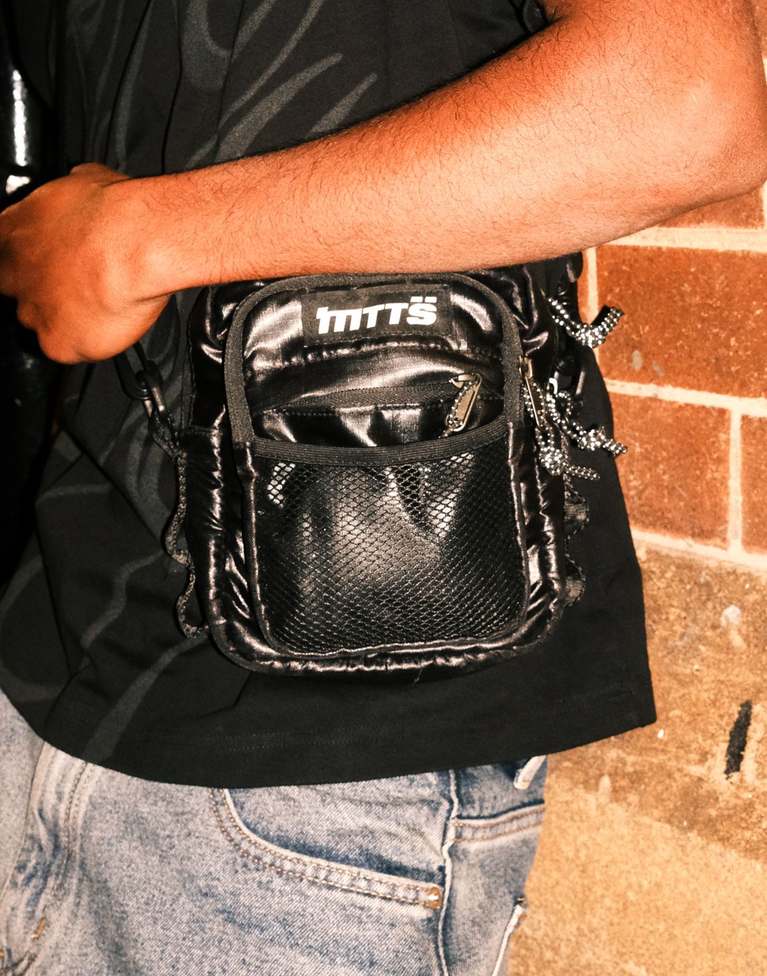  MTTS SHOULDER BAG BLACK 