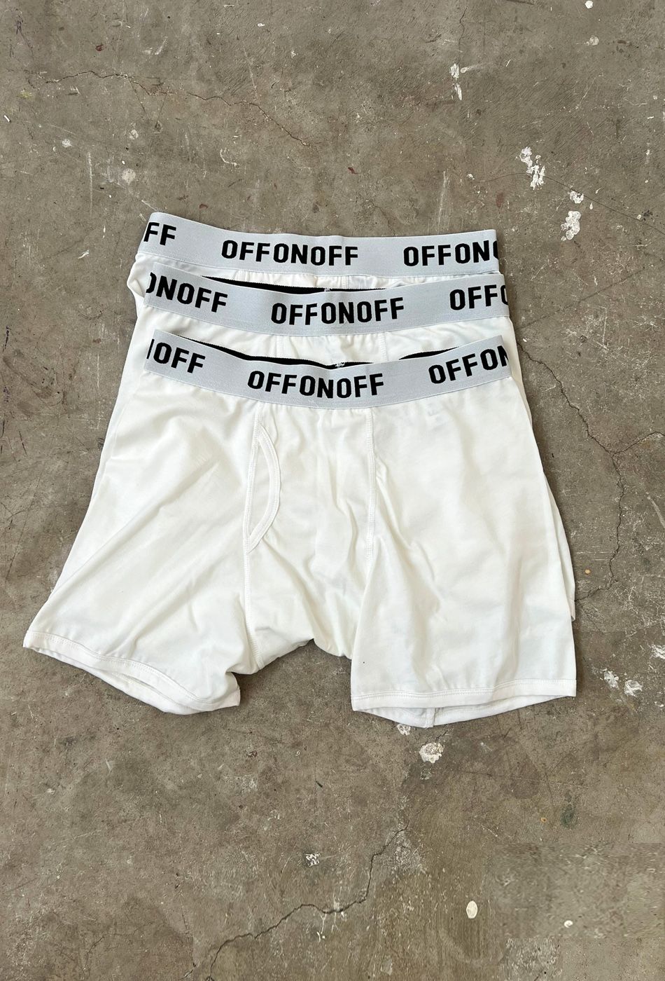  OFFONOFF BOXER / WHITE 