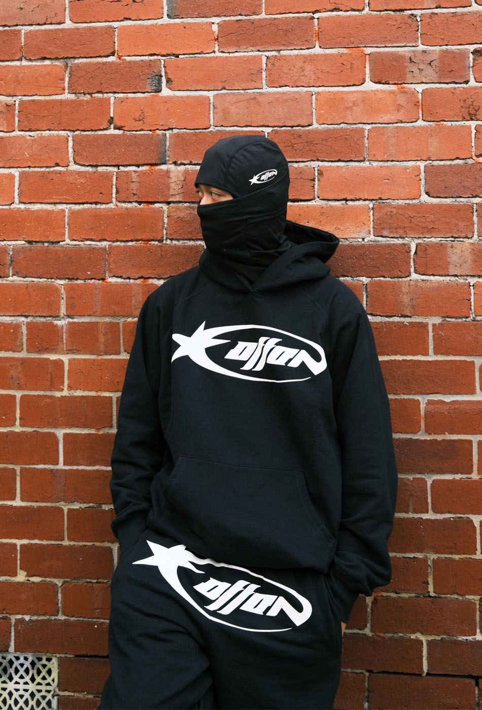  OFFONOFF STAR CIRCLE HOODIE / BLACK 