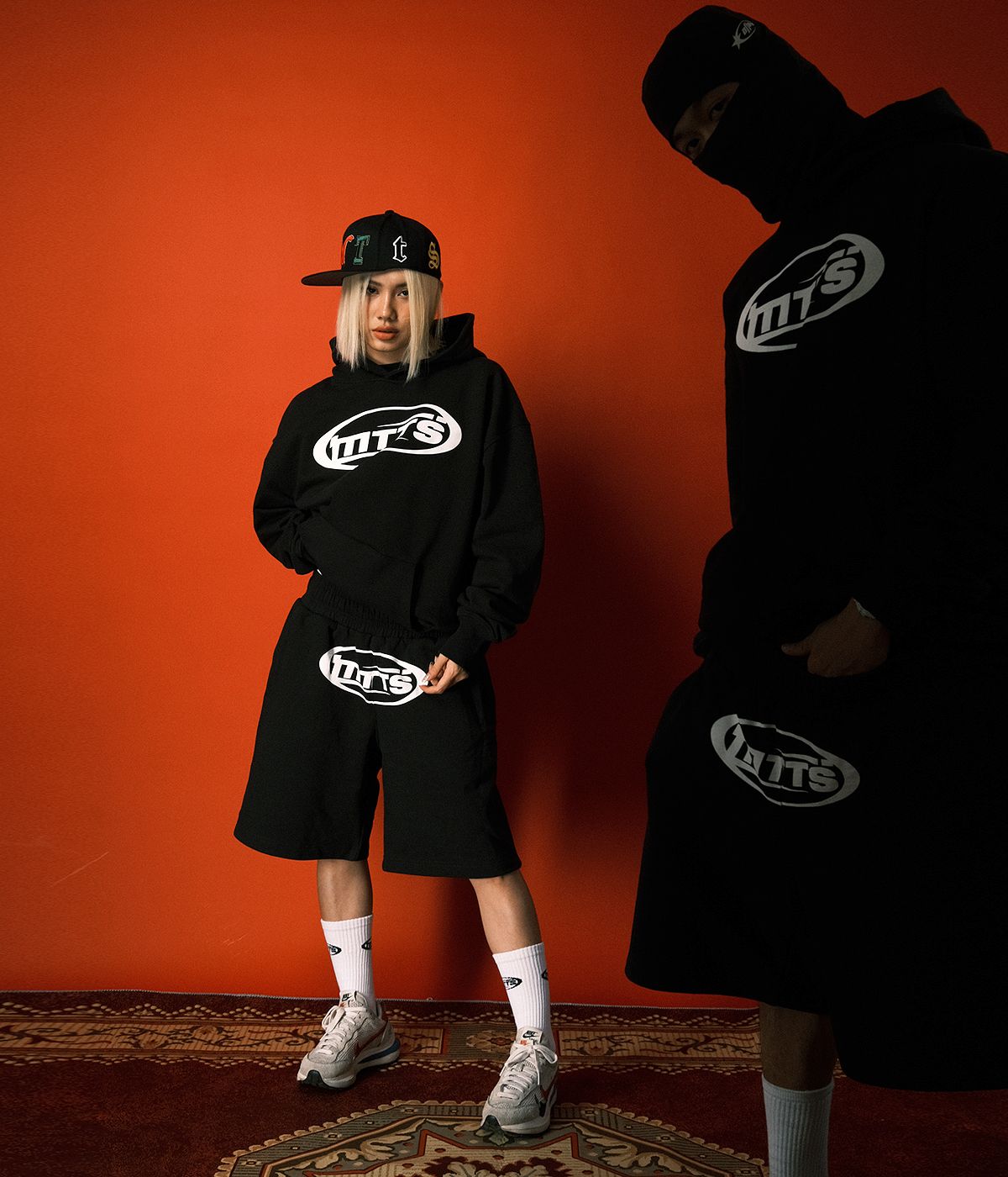  LOGO HOODIE / BLACK 