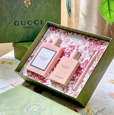  Set Nước Hoa Nữ Gucci Bloom 3pcs ( EDP 100ml + 7.4ml & Lotion Dưỡng Da 100ml) 