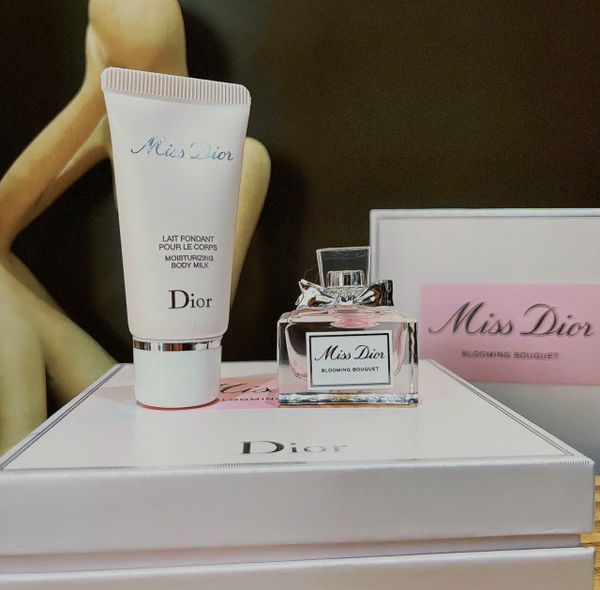  Gift set nước Hoa Mini Miss Dior Blooming bouquet edp 5ml + body lotion 20ml 
