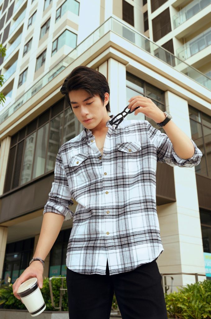  Áo Sơ Mi Nam Tay Dài Cotton Sọc Form Regular 2307003 