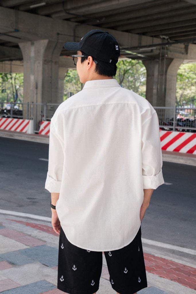  Áo Sơ Mi Tay Dài Cotton Thêu Form Oversize 2411012 