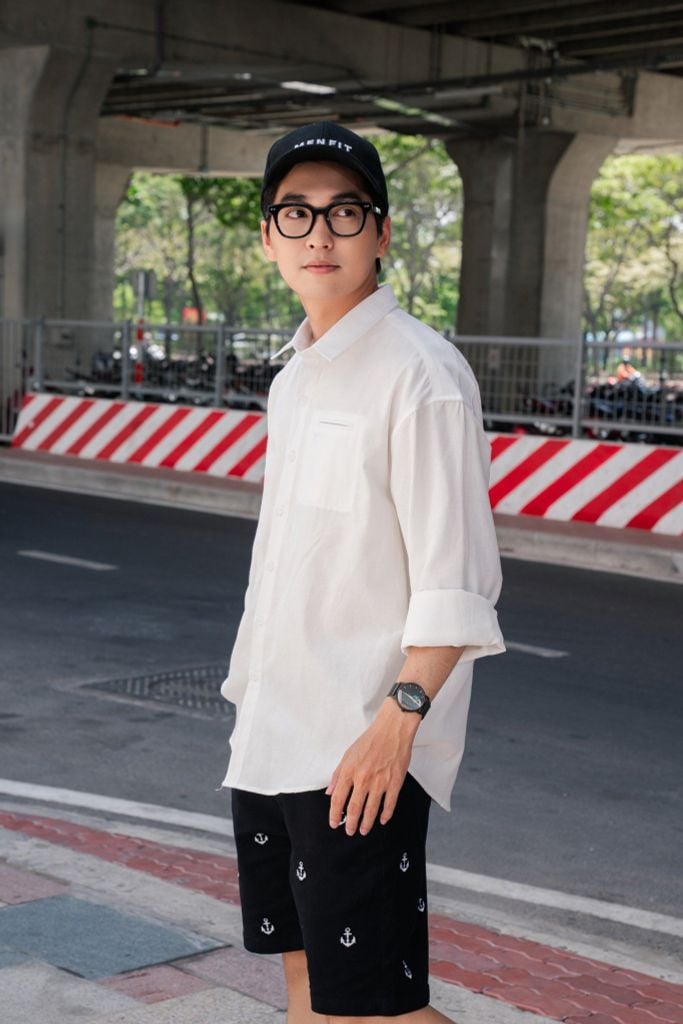  Áo Sơ Mi Tay Dài Cotton Thêu Form Oversize 2411012 
