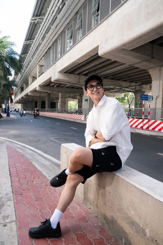  Áo Sơ Mi Tay Dài Cotton Thêu Form Oversize 2411012 
