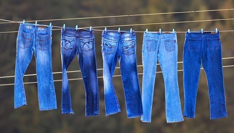 Cách phơi quần jean denim nam 