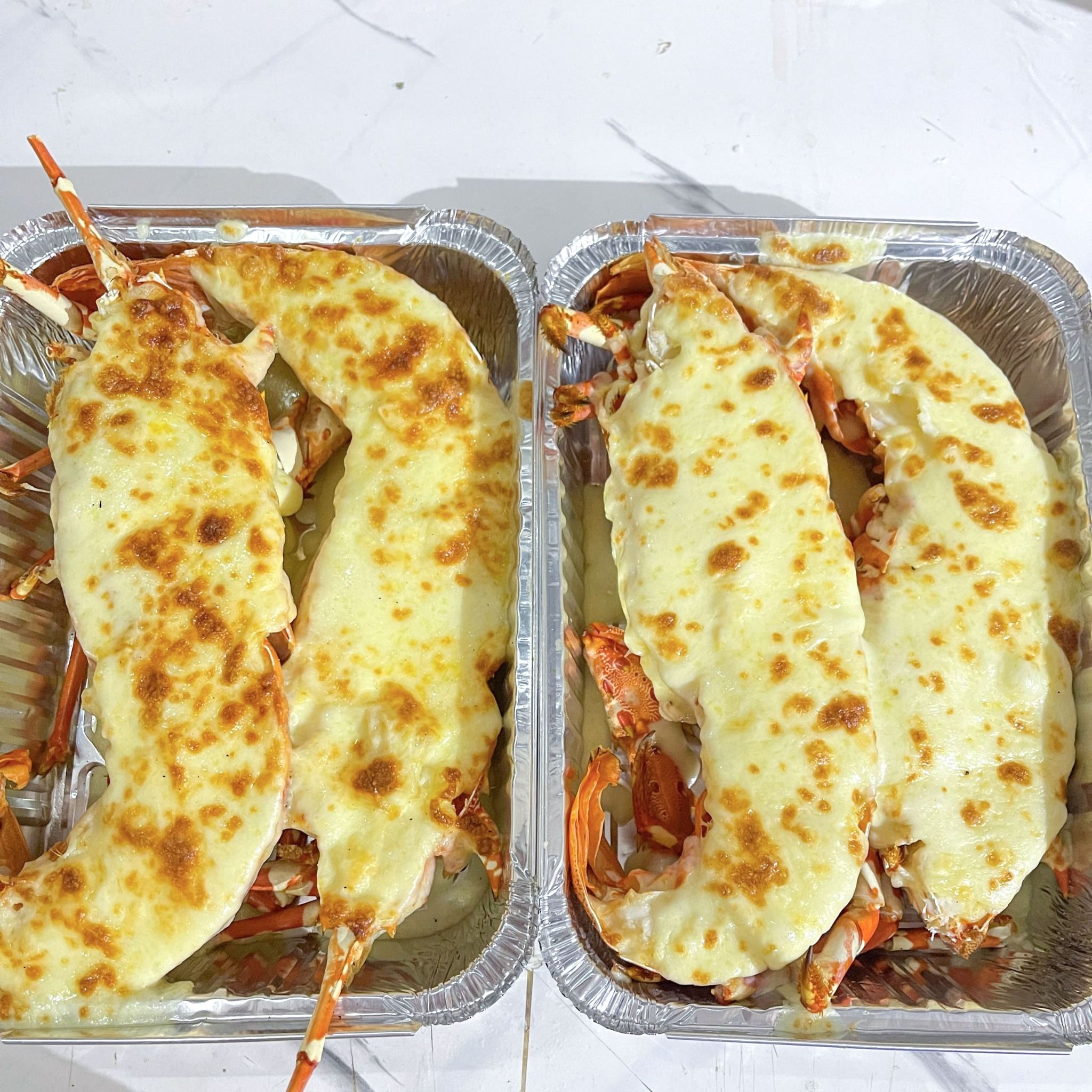  Tôm Hùm Bông (Size 700 - 900g) Nướng Phô Mai 