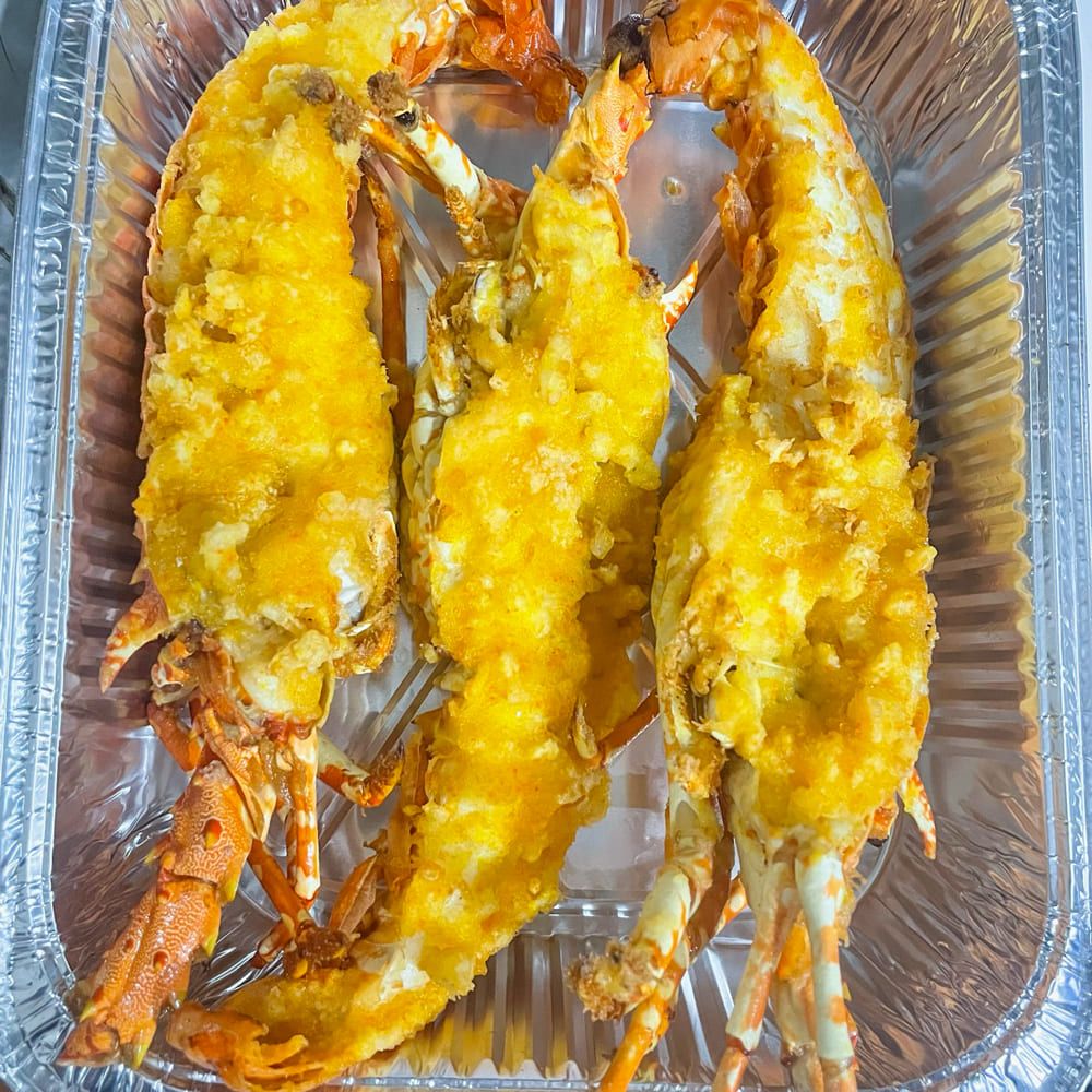  Tôm Hùm Bông (Size 700 - 900g) Cháy Tỏi 