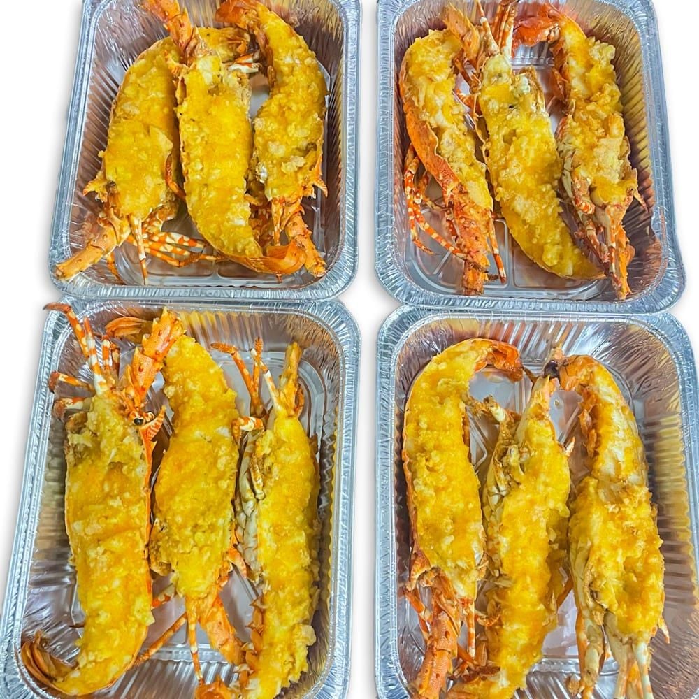  Tôm Hùm Bông (Size 700 - 900g) Cháy Tỏi 