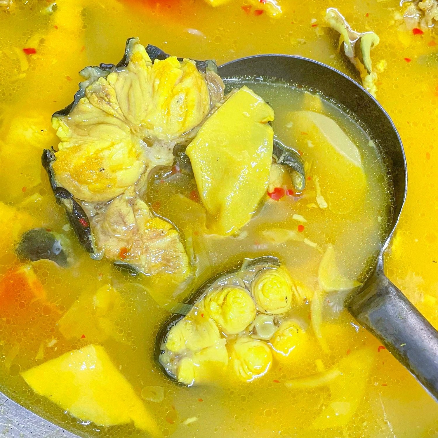 Cá lăng om măng cay (măng chua) | Giao hàng tại Hà Nội